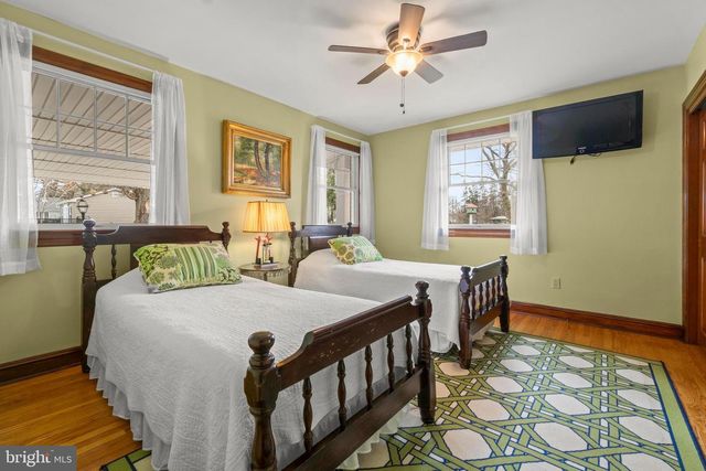 101 MAPLE AVE, Delanco, NJ 08075