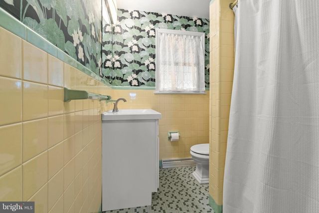 101 MAPLE AVE, Delanco, NJ 08075