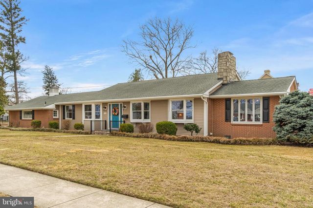 101 MAPLE AVE, Delanco, NJ 08075