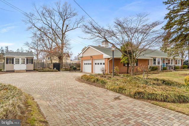 101 MAPLE AVE, Delanco, NJ 08075