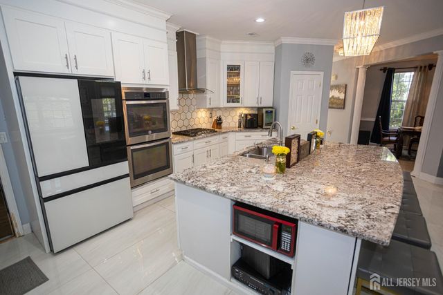 16 Biesiada Court, Sayreville, NJ 08859