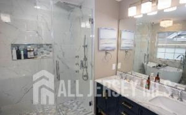 16 Biesiada Court, Sayreville, NJ 08859