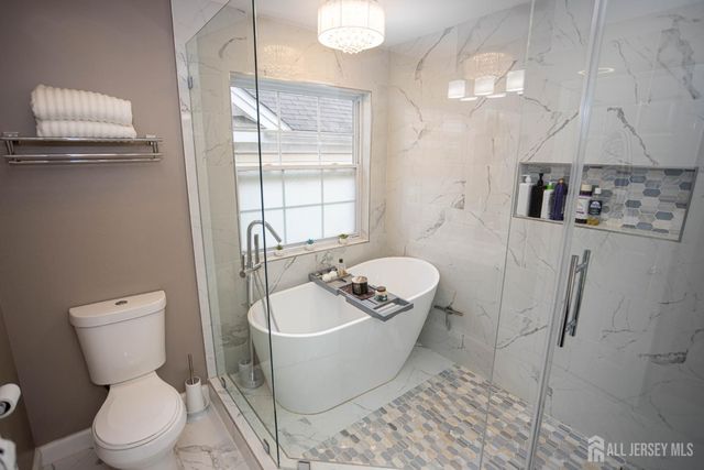 16 Biesiada Court, Sayreville, NJ 08859