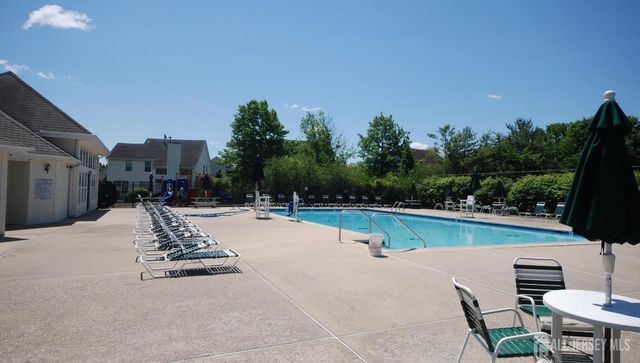 16 Biesiada Court, Sayreville, NJ 08859