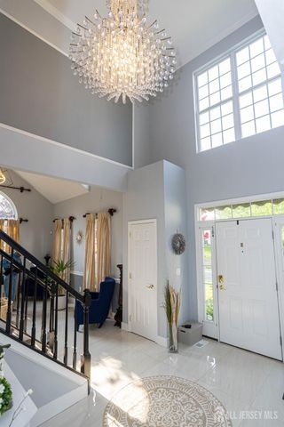 16 Biesiada Court, Sayreville, NJ 08859