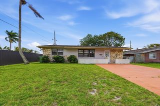 7670 NW 11th Court, Pembroke Pines, FL 33024
