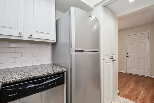 4040 San Felipe Street 170, Houston, TX 77027