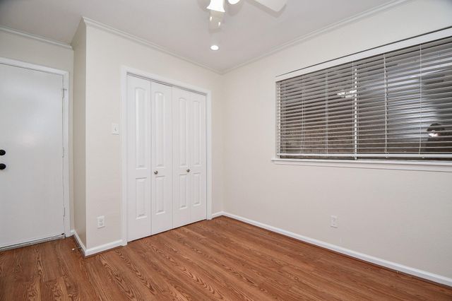 4040 San Felipe Street 170, Houston, TX 77027