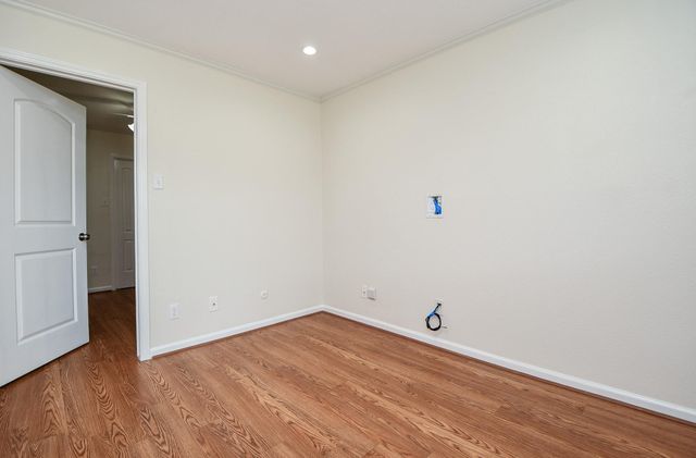 4040 San Felipe Street 170, Houston, TX 77027