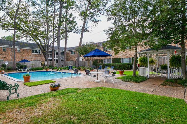 4040 San Felipe Street 170, Houston, TX 77027