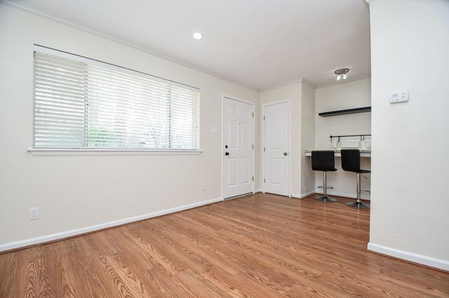 4040 San Felipe Street 170, Houston, TX 77027