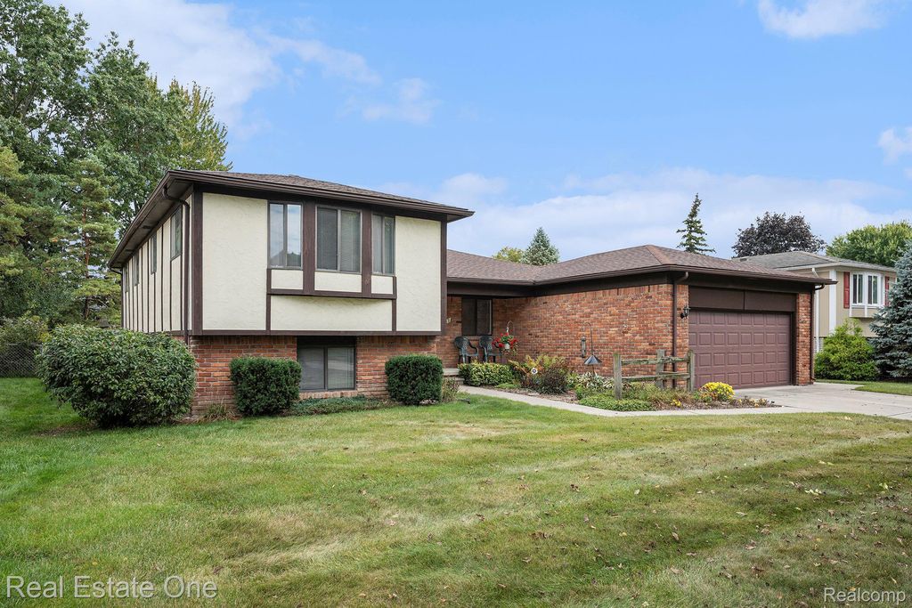 5982 Slate Drive, Troy, MI 48085