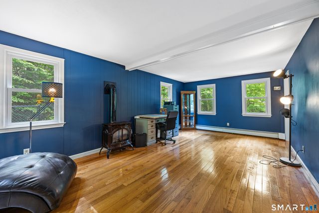 825 Neipsic Road, Glastonbury, CT 06033