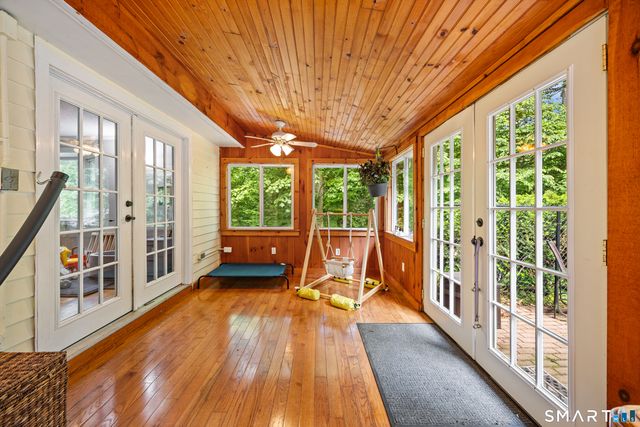 825 Neipsic Road, Glastonbury, CT 06033