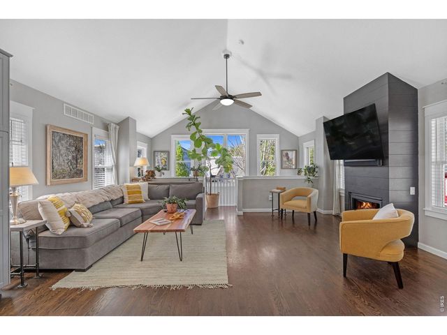 1029 Katy Ln, Longmont, CO 80504