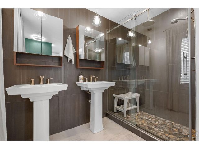 1029 Katy Ln, Longmont, CO 80504