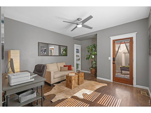 1029 Katy Ln, Longmont, CO 80504