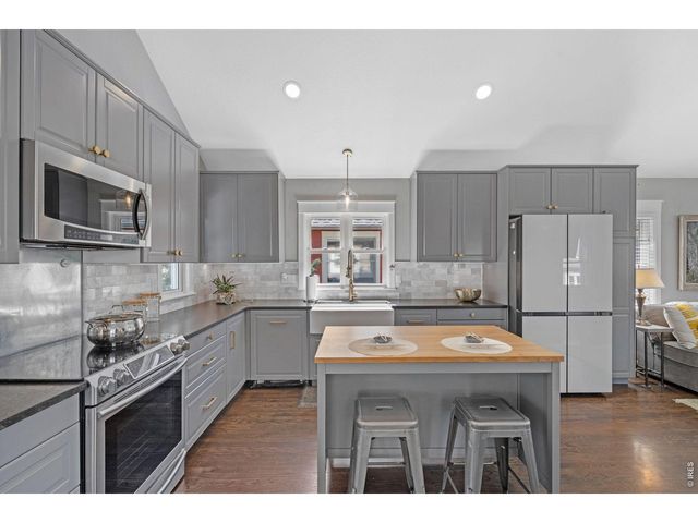 1029 Katy Ln, Longmont, CO 80504