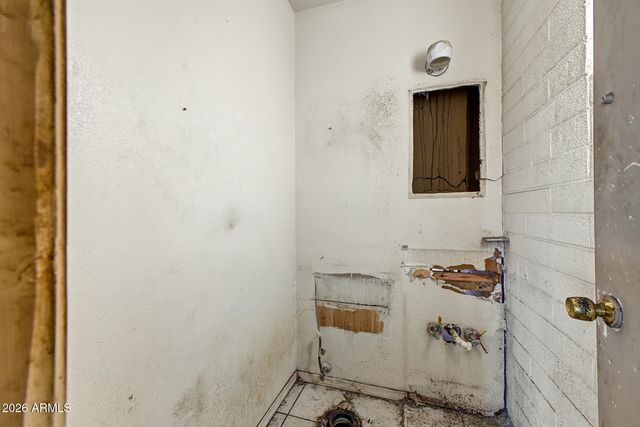 1138 W APACHE Street, Phoenix, AZ 85007