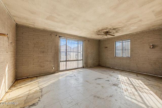 1138 W APACHE Street, Phoenix, AZ 85007