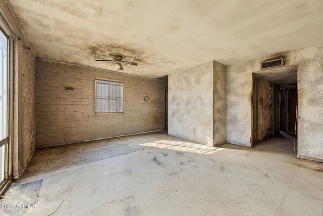 1138 W APACHE Street, Phoenix, AZ 85007