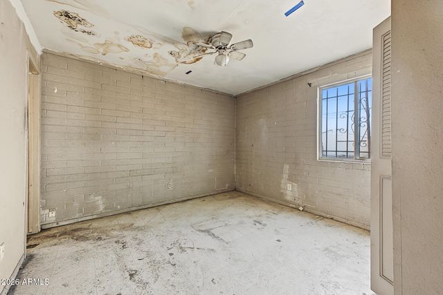 1138 W APACHE Street, Phoenix, AZ 85007