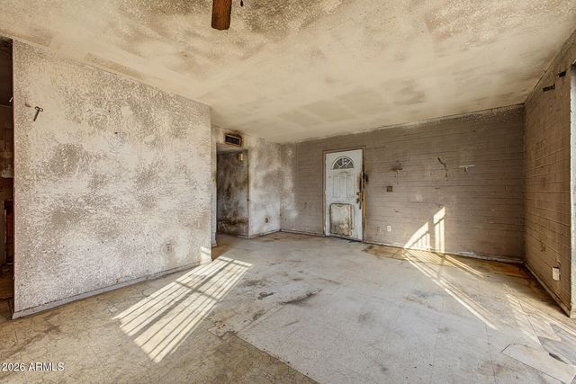 1138 W APACHE Street, Phoenix, AZ 85007