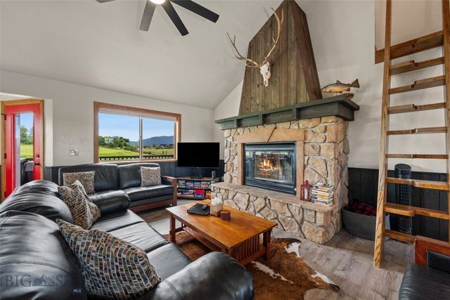 455 Dulohery Lane, Bozeman, MT 59715