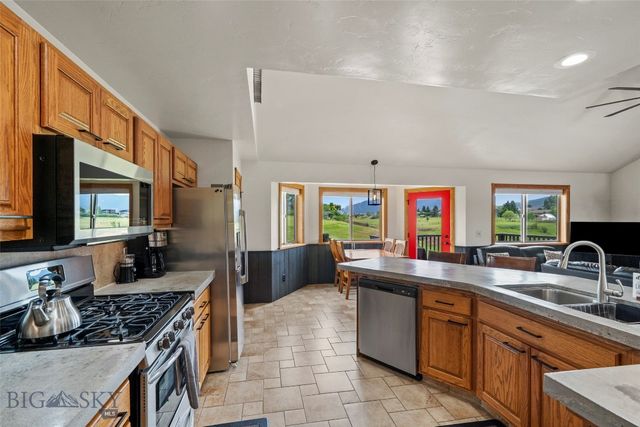 455 Dulohery Lane, Bozeman, MT 59715