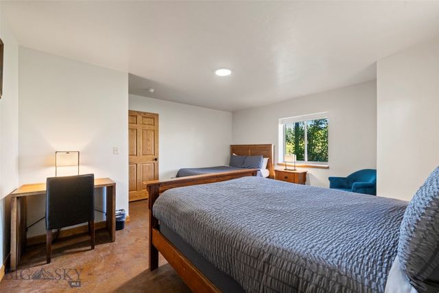 455 Dulohery Lane, Bozeman, MT 59715