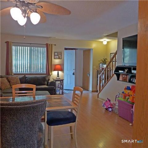 11 Macintosh Lane 11, Ansonia, CT 06401