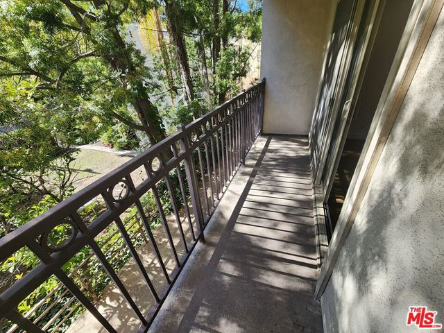 141 S Clark Drive 323, West Hollywood, CA 90048