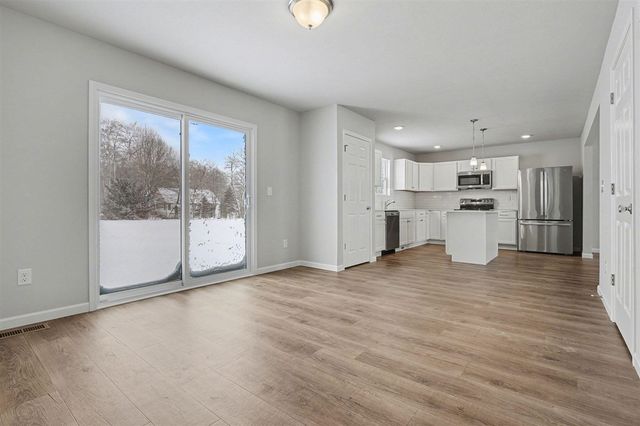 48605 Silver Oaks Boulevard, Mattawan, MI 49071