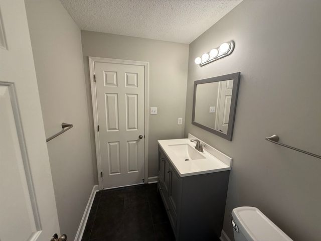 2764 E GERALD FORD DR, Memphis, TN 38016