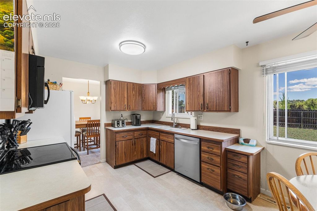 4176 Hidden Circle, Colorado Springs, CO 80917 — photo 3