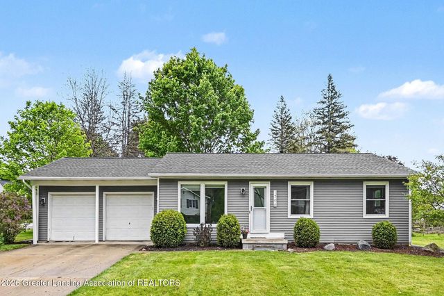 1706 Laurelwood Drive, Holt, MI 48842