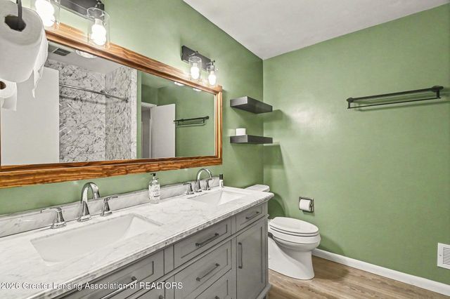 1706 Laurelwood Drive, Holt, MI 48842