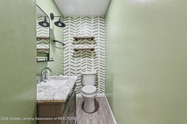 1706 Laurelwood Drive, Holt, MI 48842