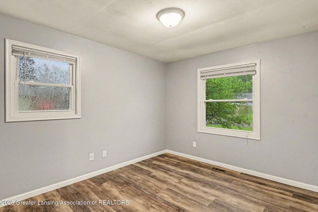 1706 Laurelwood Drive, Holt, MI 48842