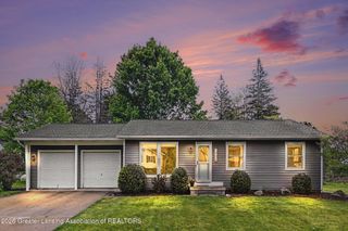 1706 Laurelwood Drive, Holt, MI 48842
