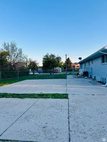 8805 S 2700 W, West Jordan, UT 84088
