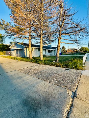 8805 S 2700 W, West Jordan, UT 84088
