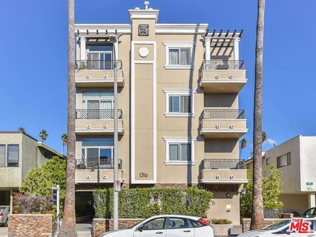 1316 Amherst Avenue 201, Los Angeles, CA 90025