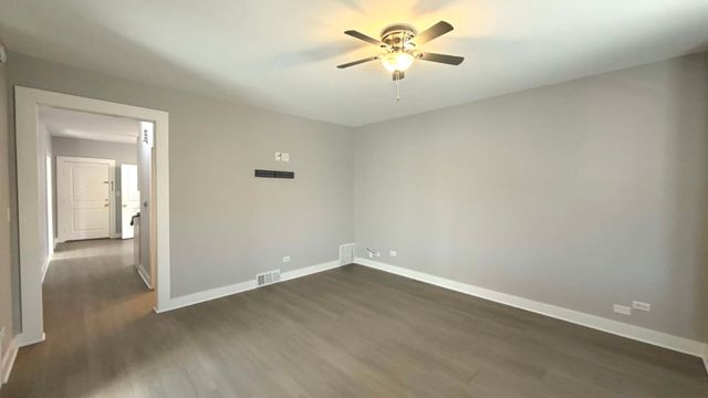 2324 CLARENCE Avenue 2, Berwyn, IL 60402