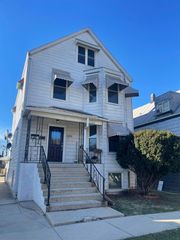 2324 CLARENCE Avenue 2, Berwyn, IL 60402