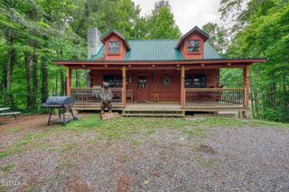 1136 E Foothills Drive, Gatlinburg, TN 37738