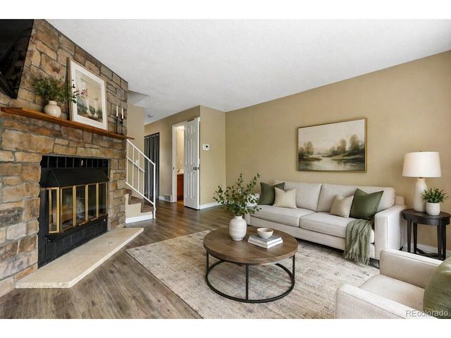 9762 W Cornell Pl, Lakewood, CO 80227