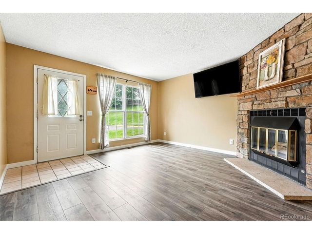 9762 W Cornell Pl, Lakewood, CO 80227