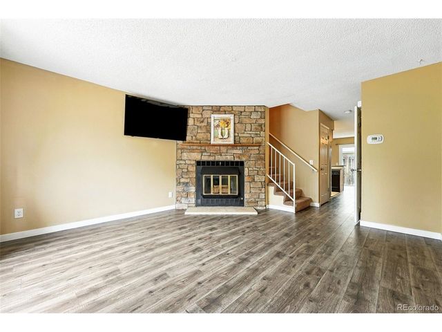 9762 W Cornell Pl, Lakewood, CO 80227