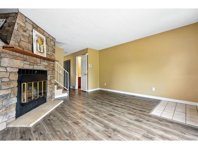 9762 W Cornell Pl, Lakewood, CO 80227